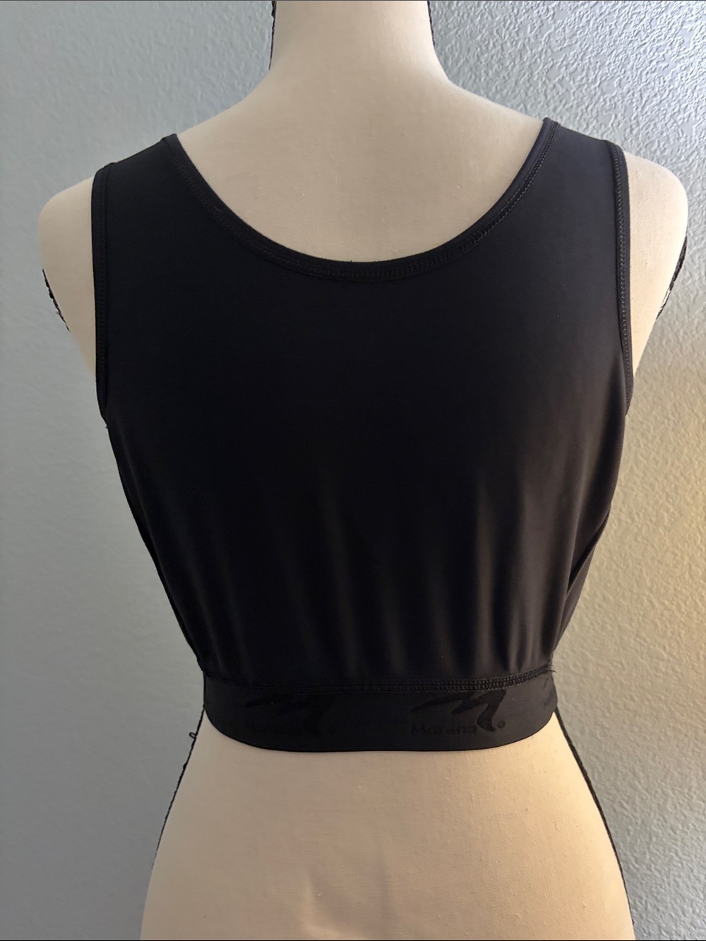 Front-Closure Compression Bra - Picture 2 of 3